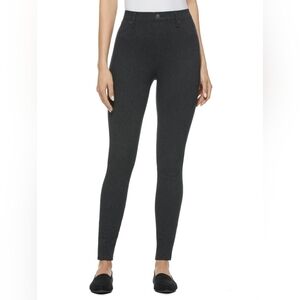 NWT Time and Tru Women's Pull-on High Rise Jeggings